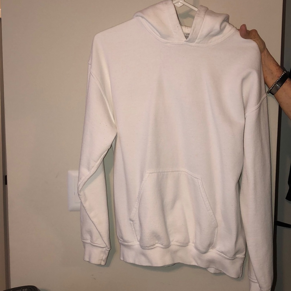 White hoodie